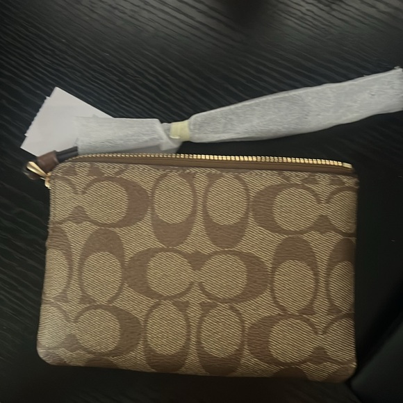 Coach Wristlet. NWT. - Picture 2 of 2